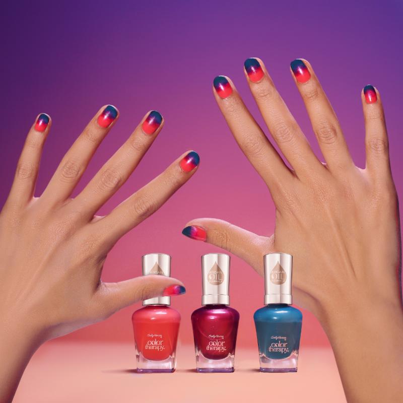 Review, Nail Polish Trend 2017, 2018: Sally Hansen Color Therapy Ombre Manicure