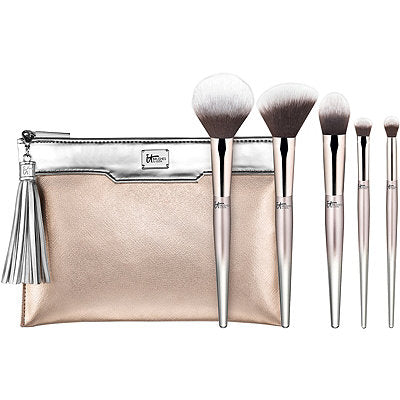 Makeup Product Review, Photos, Trend 2016, 2017, 2018: IT Cosmetics City Chic, All That Glitters Holiday Brush Sets