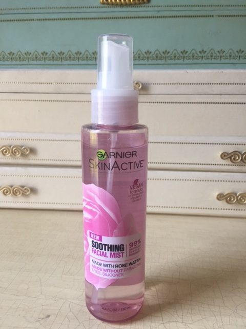 Review, Ingredients, Photos, Swatches, Skincare Trend 2018, 2019, 2020: Best Hydrating Setting Sprays, Sensitive Skin, Garnier Skin Active Soothing Facial Mist with Rose Water