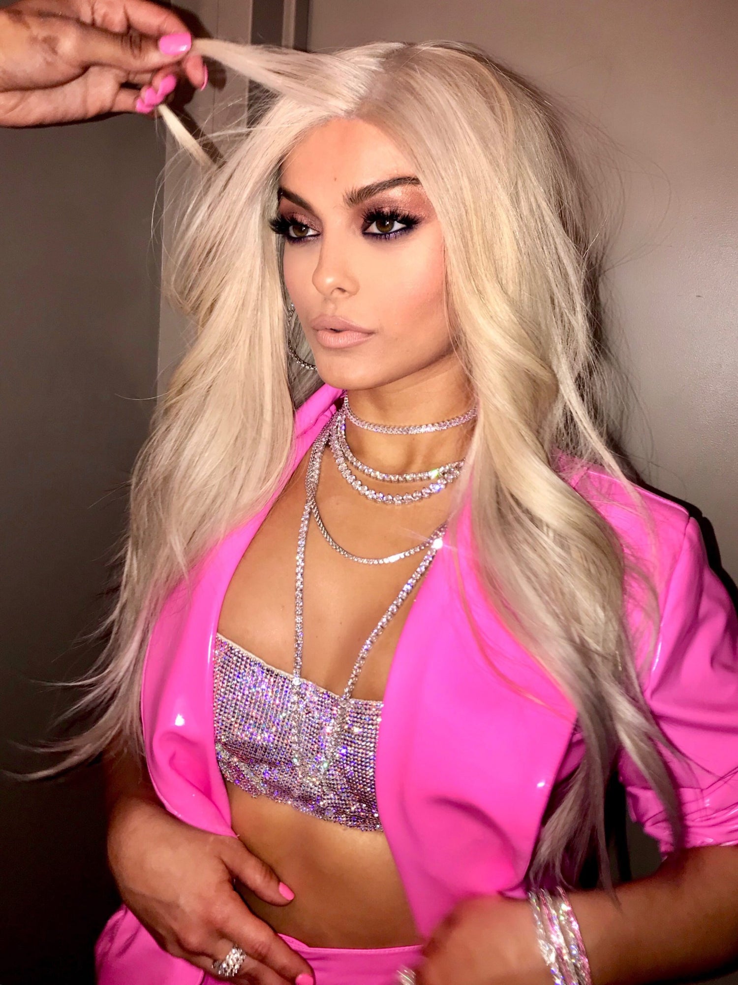 Best Makeup Looks, Trends, 2018, 2019, 2020: Bebe Rexha, Teen Choice Awards, Maybelline New York, Get The Look
