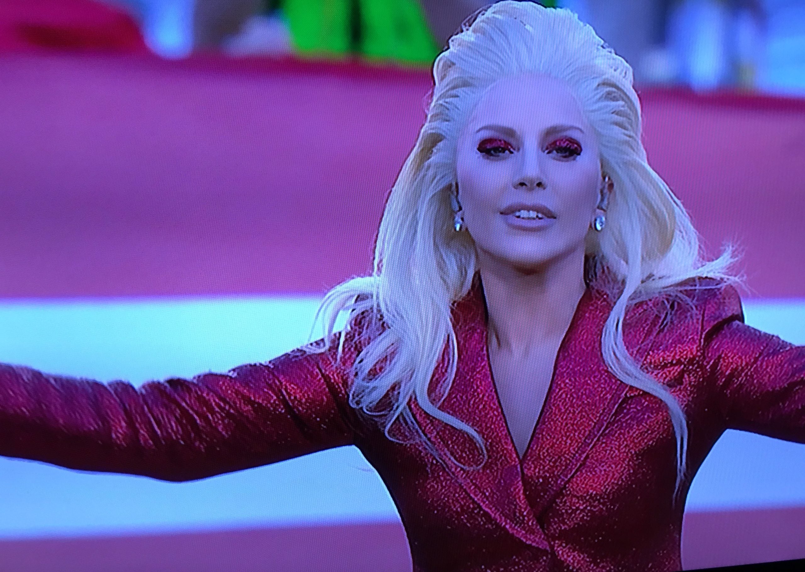 Makeup, Trends, 2017, 2018, Review, Lady, Gaga, Rocks, Glittery, Red, Eyeshadow, Singing, National Anthem Super, Bowl, 2016