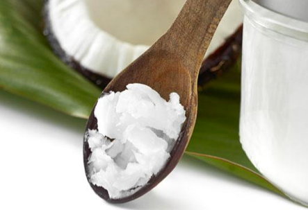 Beauty Trend: What Is Oil Pulling? Is It Healthy? How Does It Benefit/Treat Your Skin And Teeth?