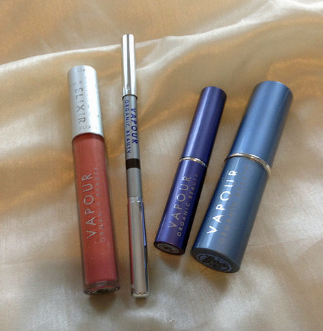 Review, Swatches, Vapour, Organic, Beauty, Gwyneth, Paltrow, GOOP, Collection, Non, Burning, Plumping, Lip, Gloss, Multi, Use, Cheek, Stain, Chapstick, Like, Lipstick
