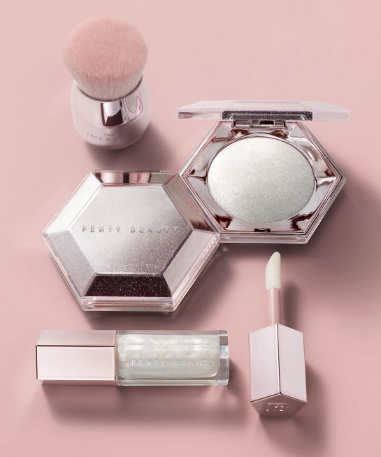 Review, Swatches, Photos, Makeup Trends 2018, 2019, 2020: Fenty Beauty, Diamond Collection, Gloss Bomb Universal Lip Luminizer, All Over Diamond Veil, Face & Body Kabuki Brush 160